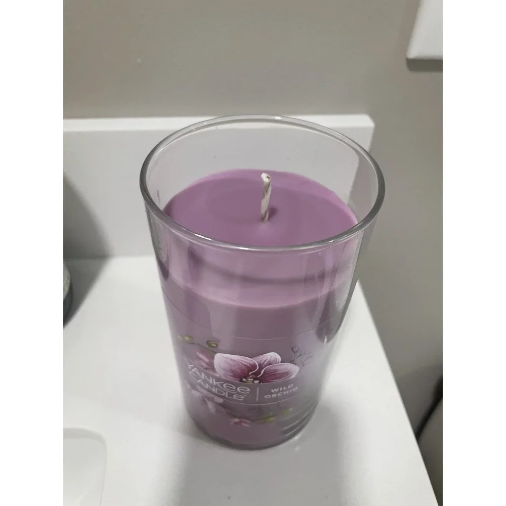 Yankee Candle Pillar Wild Orchard , Purple - Medium 14.25 oz‎ New